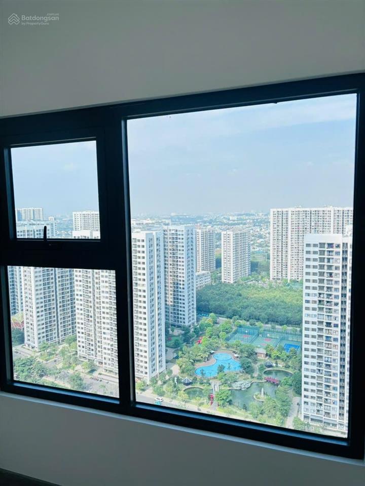 Bán căn 2 phòng ngủ giá tốt nhất còn sót lại tại beverly solari vinhomes grand park 3,1 tỷ hướng đn
