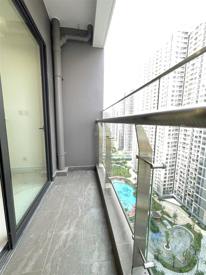 Trực tiếp cđt vinhomes bán căn 2 phòng ngủ 59m² tòa bs10 ngay vincom giá 3.2 tỷ bao thuế phí