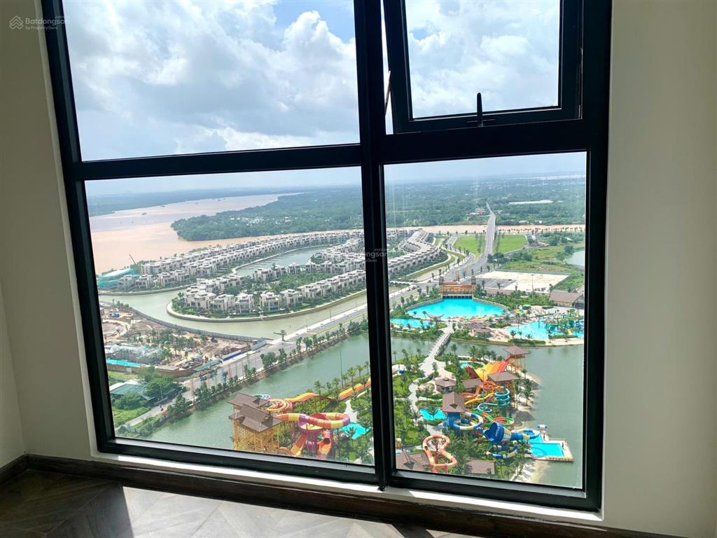 Siêu hot! bán căn 2pn 80m2 phân khu cao cấp beverly. giá 5,8 tỷview trực diện công viên, pháo hoa.