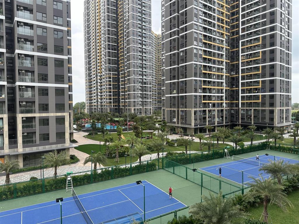 Cho thuê căn 2pn2wc, full nội thất đẹp, đối diện tttm vincom vinhomes grand park quận 9
