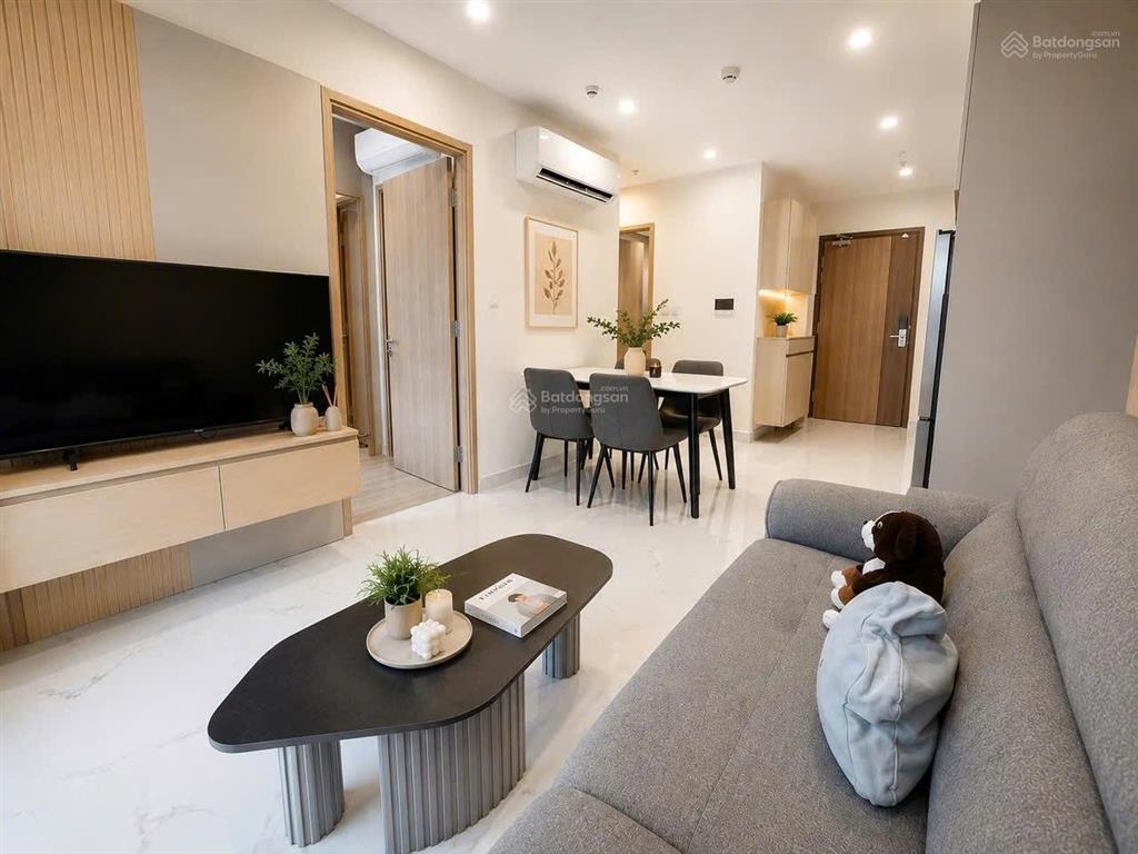 Cho thuê căn 2pn2wc, full nội thất đẹp, đối diện tttm vincom vinhomes grand park quận 9