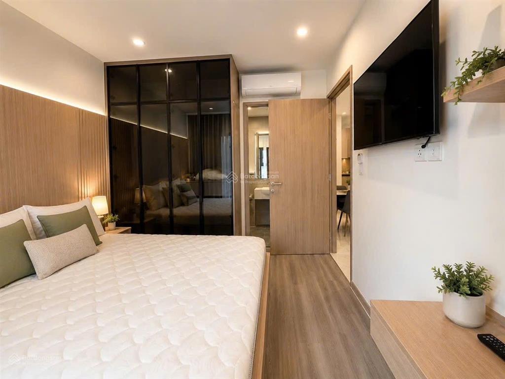 Cho thuê căn 2pn2wc, full nội thất đẹp, đối diện tttm vincom vinhomes grand park quận 9