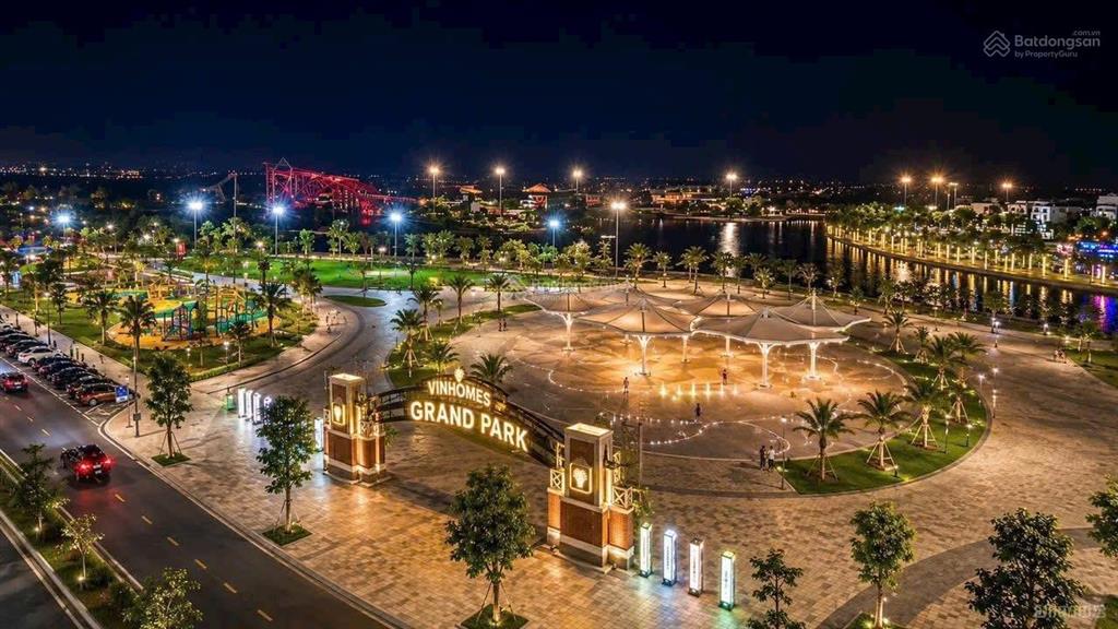 Cho thuê căn 3pn full nội thất cao cấp the opus one, view công viên và pháo hoa vinhomes grand park