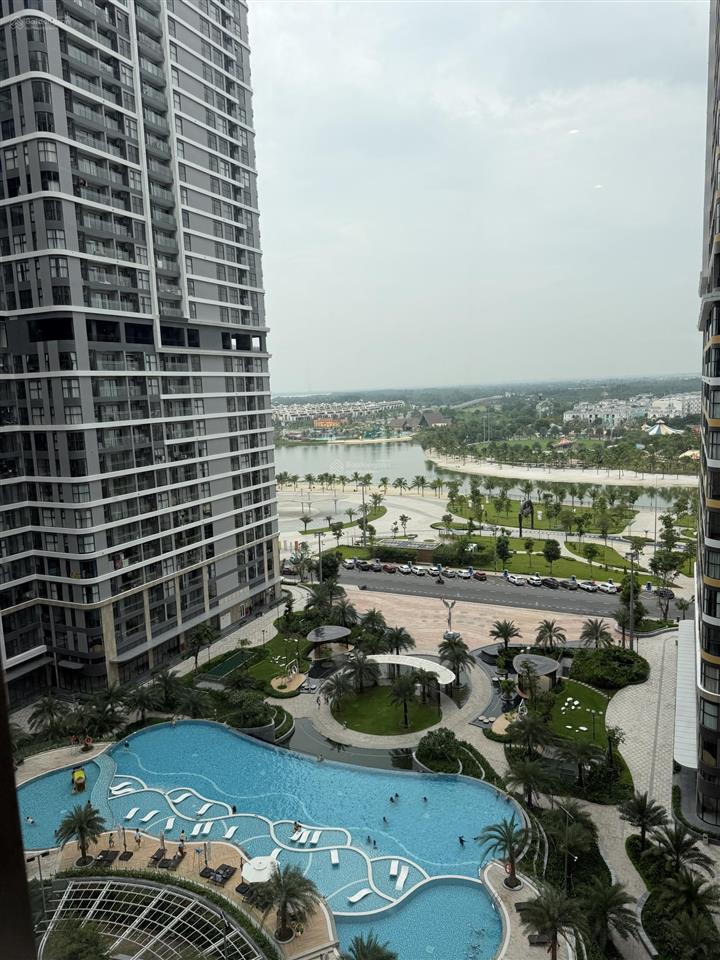 Cho thuê căn 1 phòng ngủ view pháo hoa tòa opus one, nội thất cơ bản giá chỉ 8 triệu