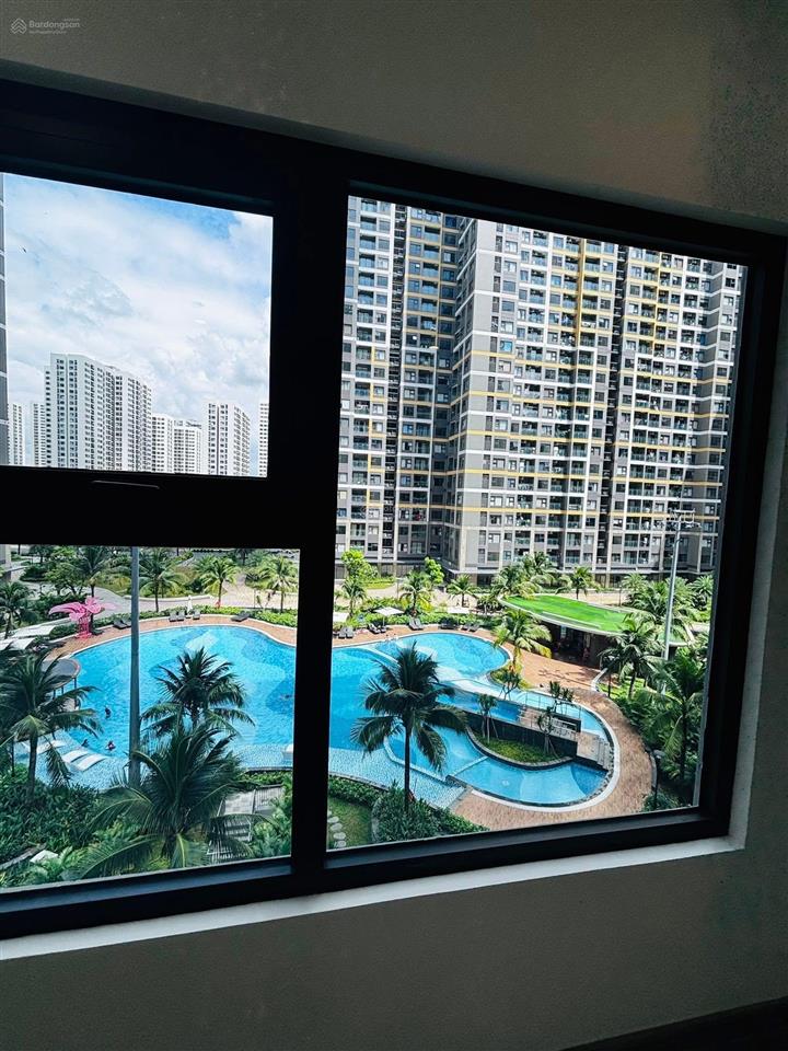 Cho thuê căn 3 phòng ngủ 85m2, nội thất cơ bản cđt, nhà mới, gần vincom