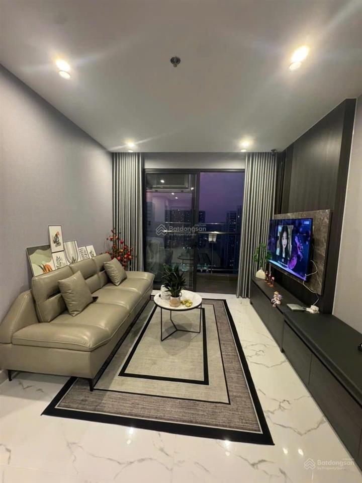 Cho thuê căn 1 phòng ngủ, full nội thất luxury, khu glory heights kế bên tttm vincomgiá 9 triệu