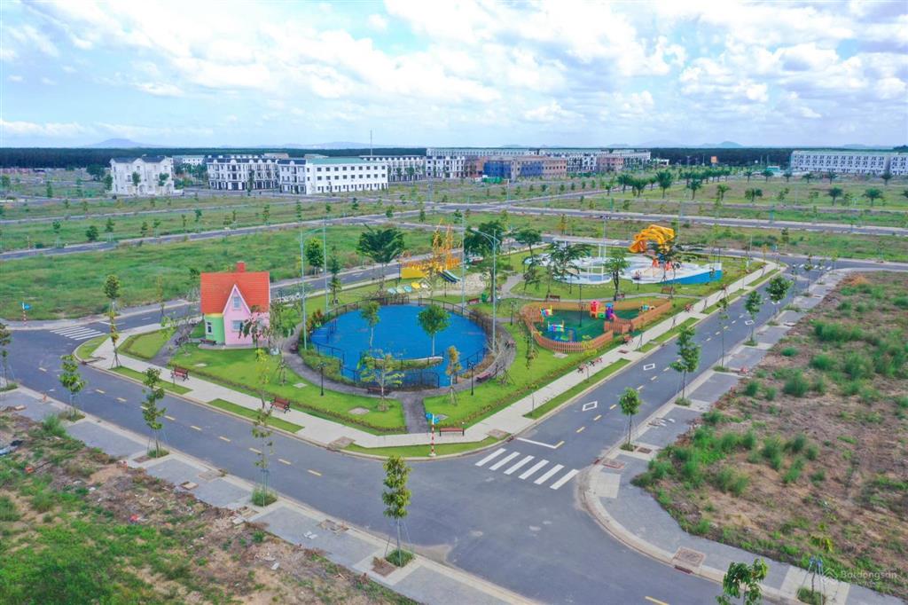 Bán đất đẹp tại century city, 2,25 tỷ, 110m2, nhiều tiện ích hấp dẫn  sát sân bay long thành