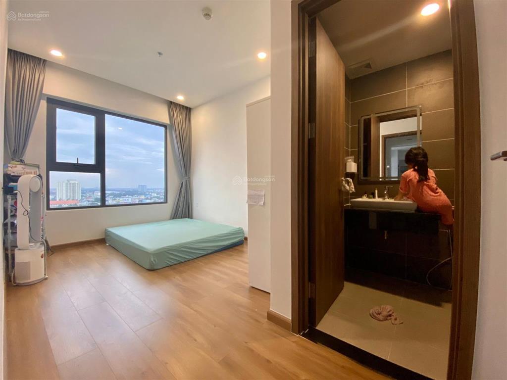 Chị chủ đang cần bán gấp 2pn 73m2 the rivana để về quê giá 3,1 tỷ full nt  0909 272 ***