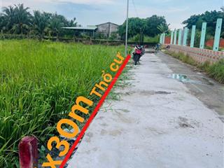 5x30m thổ cư đường đan oto cách tỉnh lộ 827b ubnd, trường học, kho thanh long, công ty đại lục 500m