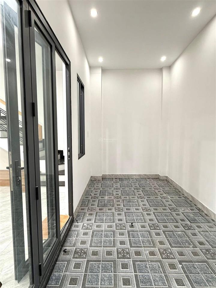 Mua nhà đón tết , ở hay cho thuê đều tốt , nhà đẹp , đường kiệt rộng