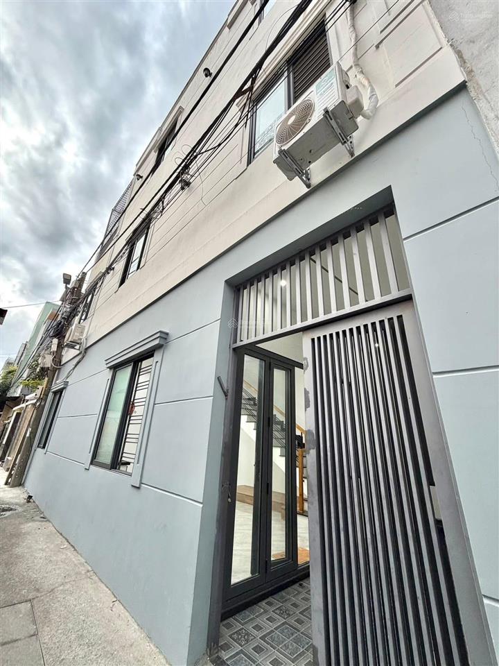 Mua nhà đón tết , ở hay cho thuê đều tốt , nhà đẹp , đường kiệt rộng