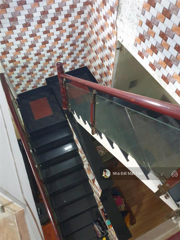 Bán gấp nhà mặt tiền trần văn mười 6m*23m, 01 lầu, gần chợ đại hải hóc môn