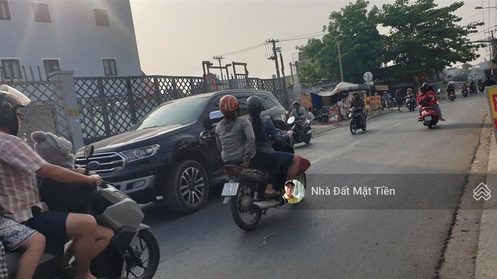 Hot đất thổ cư 6m*35m, mặt tiền trần văn mười, ngay ngã 3 xtt7 ra chợ đầu mối hóc môn