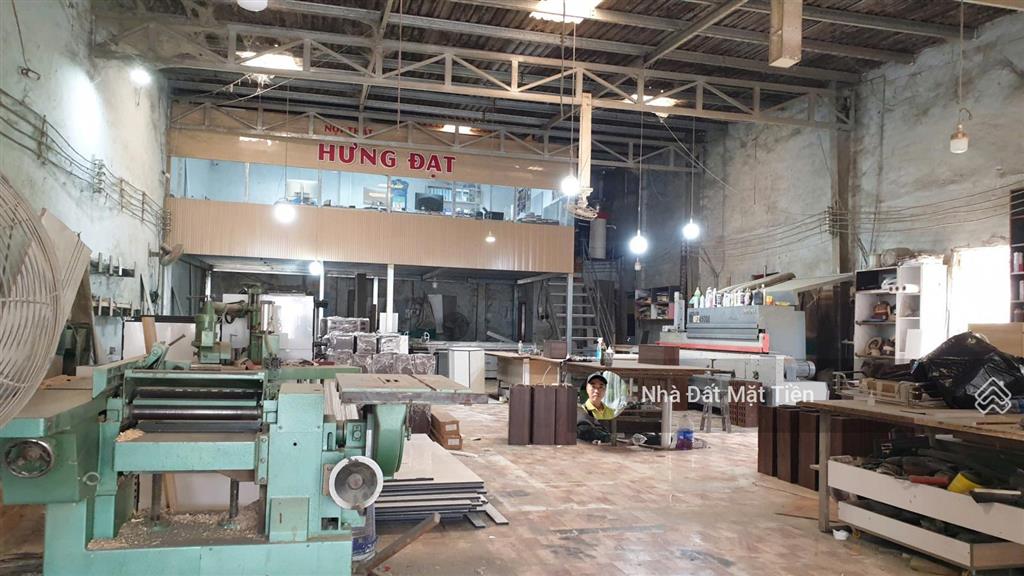 Hot nhà dt 10x30, mặt tiền phạm văn sáng, gần phan văn hớn  chợ đại hải