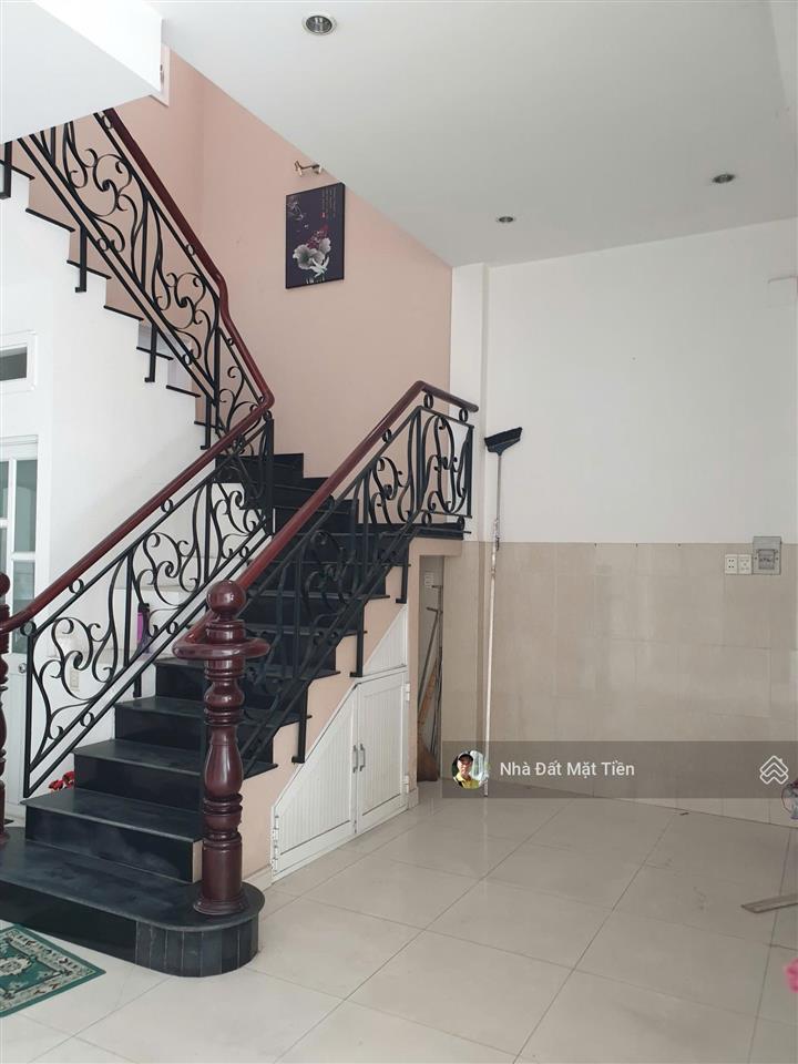Hot  nhà vườn 10.5m*30m, 01 lầu, mặt tiền trần văn mười, gần ngã 4 giếng nước (ql22)