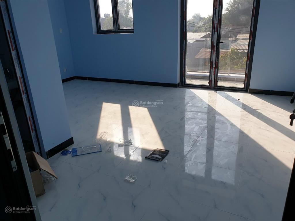 Nhà 2 lầu dt 6x22, mặt tiền huỳnh thị mài, gần trường tiểu học tân hiệp hóc môn