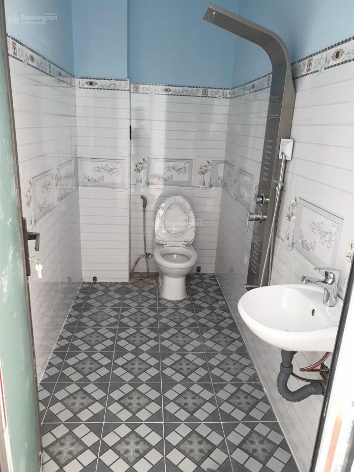 Nhà 2 lầu dt 6x22, mặt tiền huỳnh thị mài, gần trường tiểu học tân hiệp hóc môn