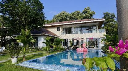 Bán gấp biệt thự xây thô mặt hồ đại lải dự án flamingo đại lải, sổ đỏ lâu dài