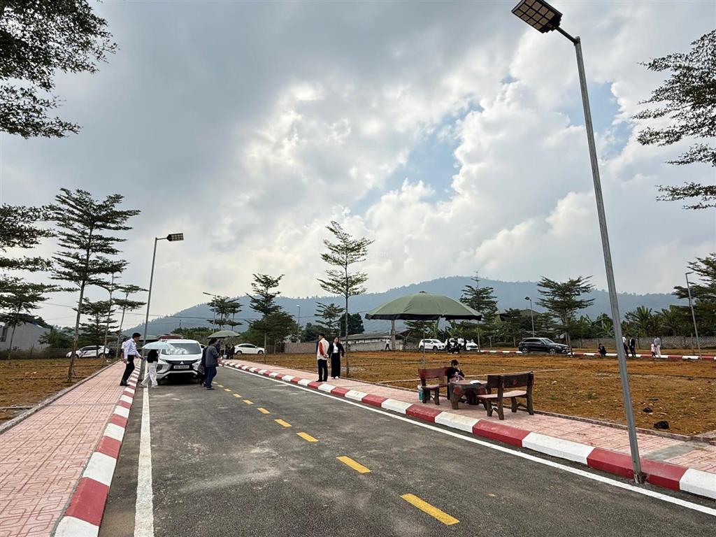 Phú cát mới hòa lạc đất 100m2 vốn từ hơn 1 tỷ là mua được  tặng ngay 2 chỉ vàng khi công chứng