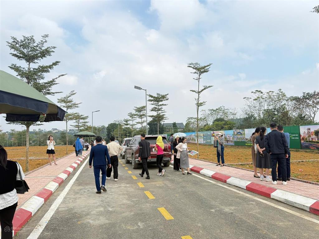 Phú cát mới hòa lạc đất 100m2 vốn từ hơn 1 tỷ là mua được  tặng ngay 2 chỉ vàng khi công chứng