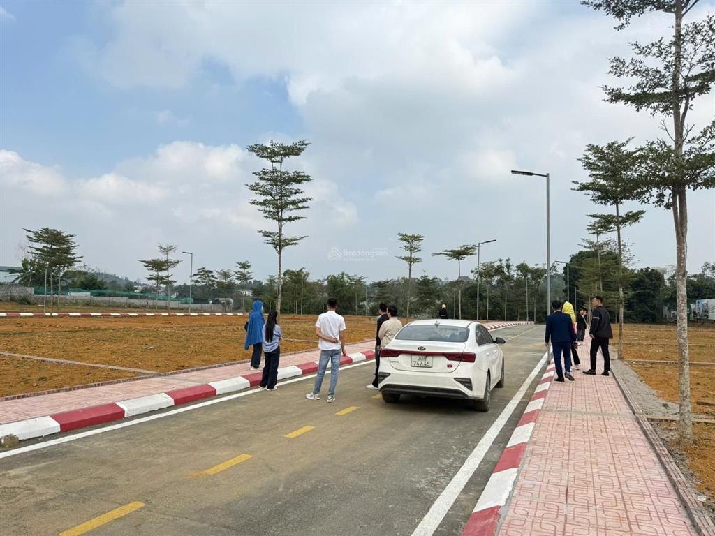 Phú cát mới hòa lạc đất 100m2 vốn từ hơn 1 tỷ là mua được  tặng ngay 2 chỉ vàng khi công chứng