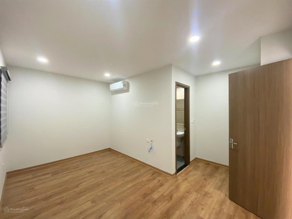 Cho thuê căn hộ 2pn rose town giá tốt nội thất cơ bản vào ở ngay giá 9tr