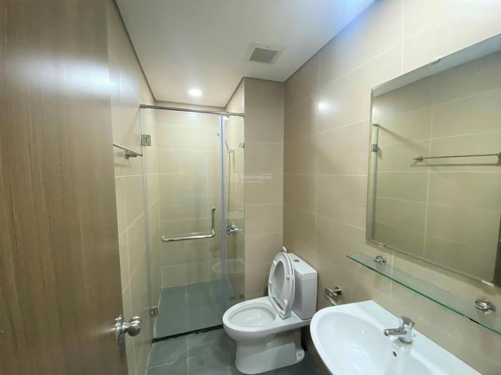 Cho thuê căn hộ 2pn rose town giá tốt nội thất cơ bản vào ở ngay giá 9tr