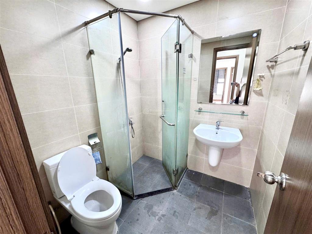 Cho thuê căn hộ 3pn, 2wc, 93m2 tại rose town 79 ngọc hồi, 12 triệu vnd/tháng, nhiều tiện ích