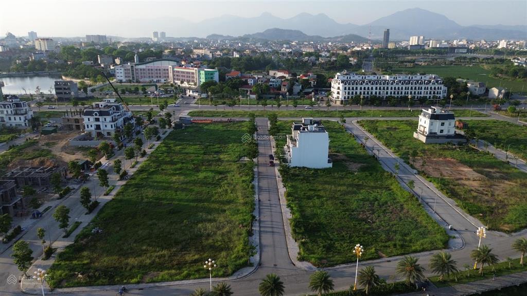 Đất nền biệt thự song lập  vị trí gần hồ  hướng đông nam  kđt bắc đầm vạc  giá tốt