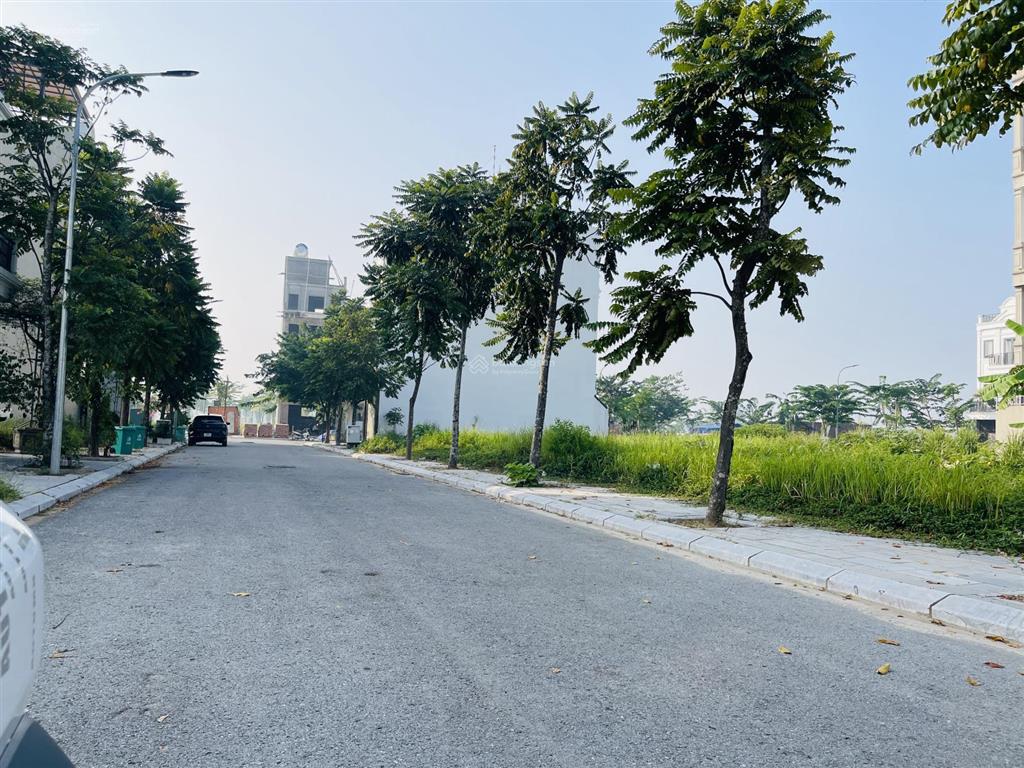 Chính chủ gửi bán đất nền xây lk  sẵn sổ  hướng đẹp  kdt bắc đầm vạc  giá rẻ