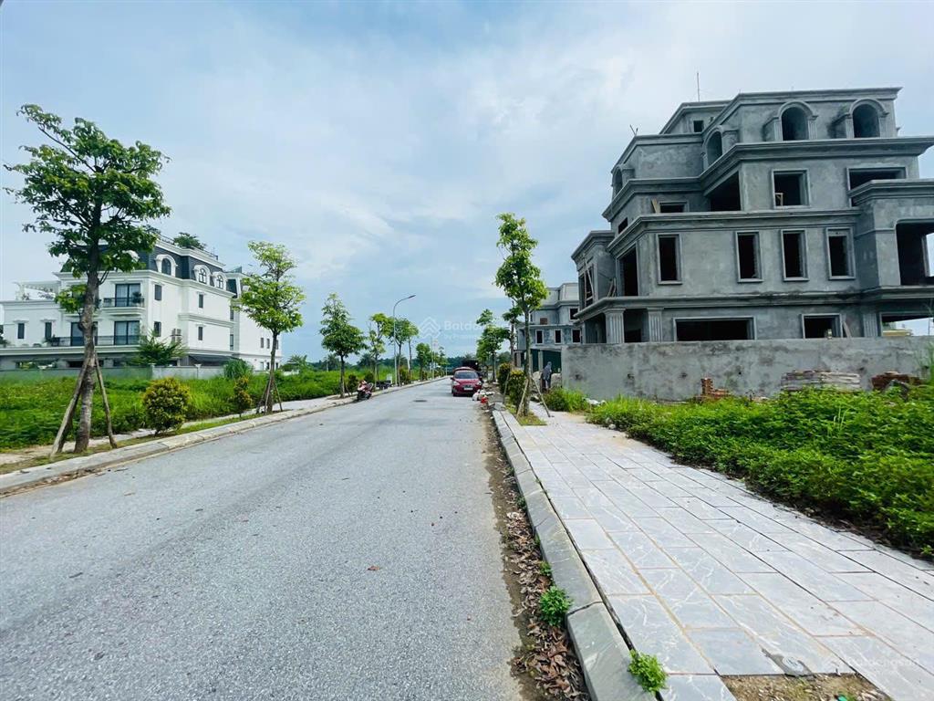 Chính chủ gửi bán đất nền 200m  sẵn sổ  vị trí đẹp  giá rẻ  kđt bắc đầm vạc