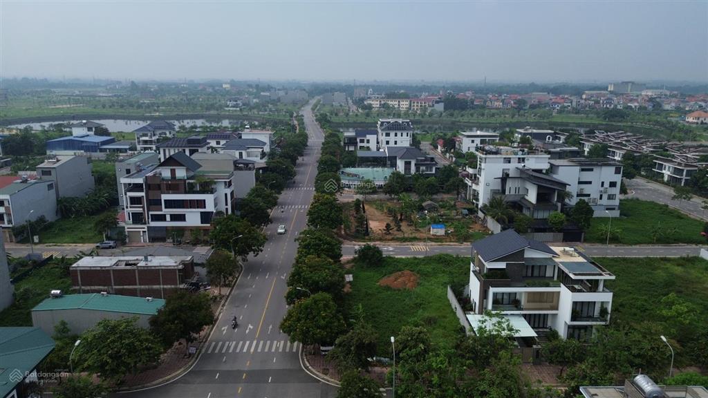 Chính chủ gửi bán lô góc  sẵn bìa  vị trí đẹp  giá tốt  kđt nam vĩnh yên