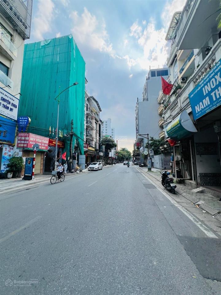 Mặt phố giảng võ danh giá, 155m, 4t, mt 6.5m, mặt phố kinh doanh đỉnh, vỉa hè rộng, vị trí vàng.