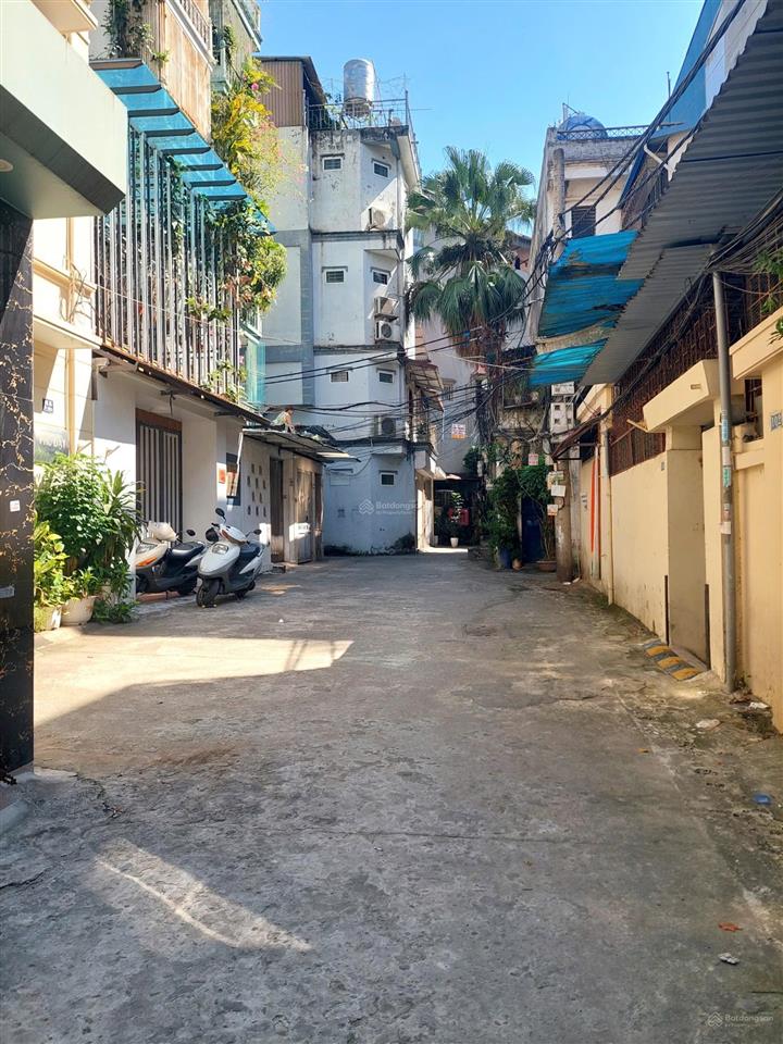Căn hộ dịch vụ đống đa, hàng hiếm, giá đầu tư, 87m2, 11 phòng khép kín, ô tô vào nhà, 20tỷ