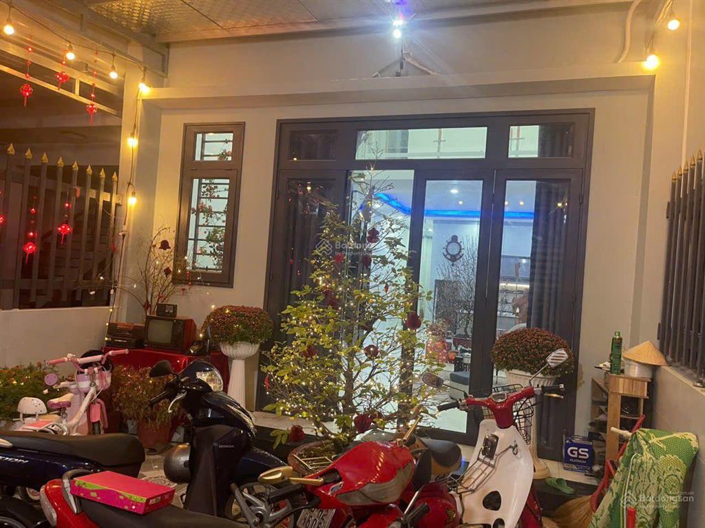 Bán nhà riêng tại phường tân định, bình dương, giá tốt 2,15 tỷ, 100m2