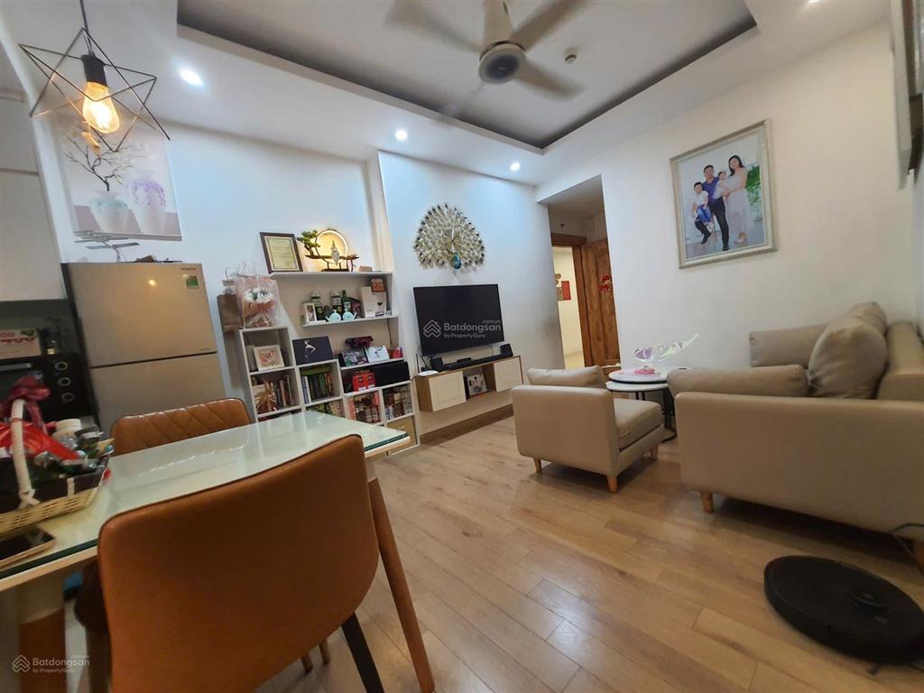 Cần bán nhanh căn 59m2 2pn 2vs nội thất đẹp, tầng trung chung cư the k park văn phú hà đông, sổ đỏ