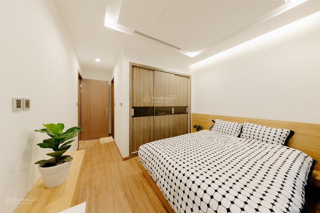 Cho thuê căn hộ 2pn+ 2 vs. full nội thất chỉ việc xách vali vào ở luôn