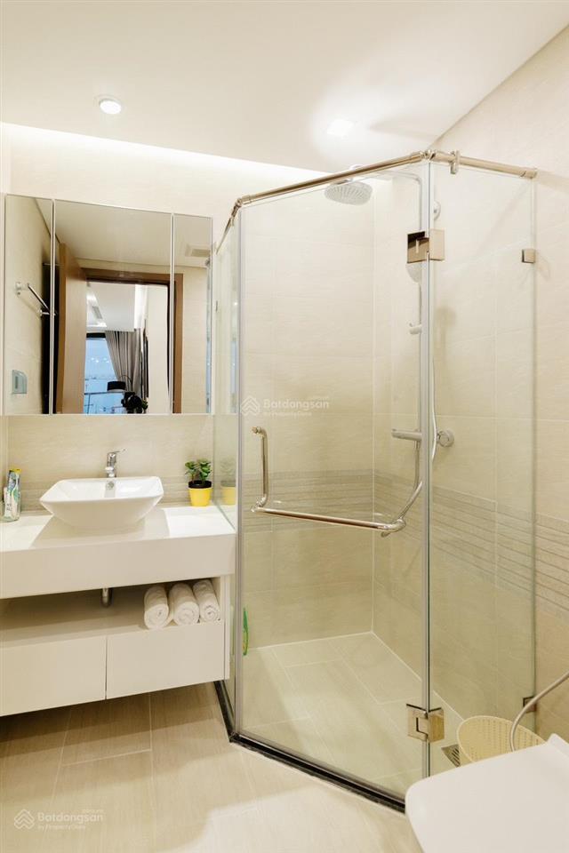 Cho thuê căn hộ 2pn+ 2 vs. full nội thất chỉ việc xách vali vào ở luôn