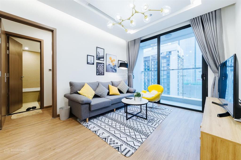 Cho thuê căn hộ 2pn+ 2 vs. full nội thất chỉ việc xách vali vào ở luôn