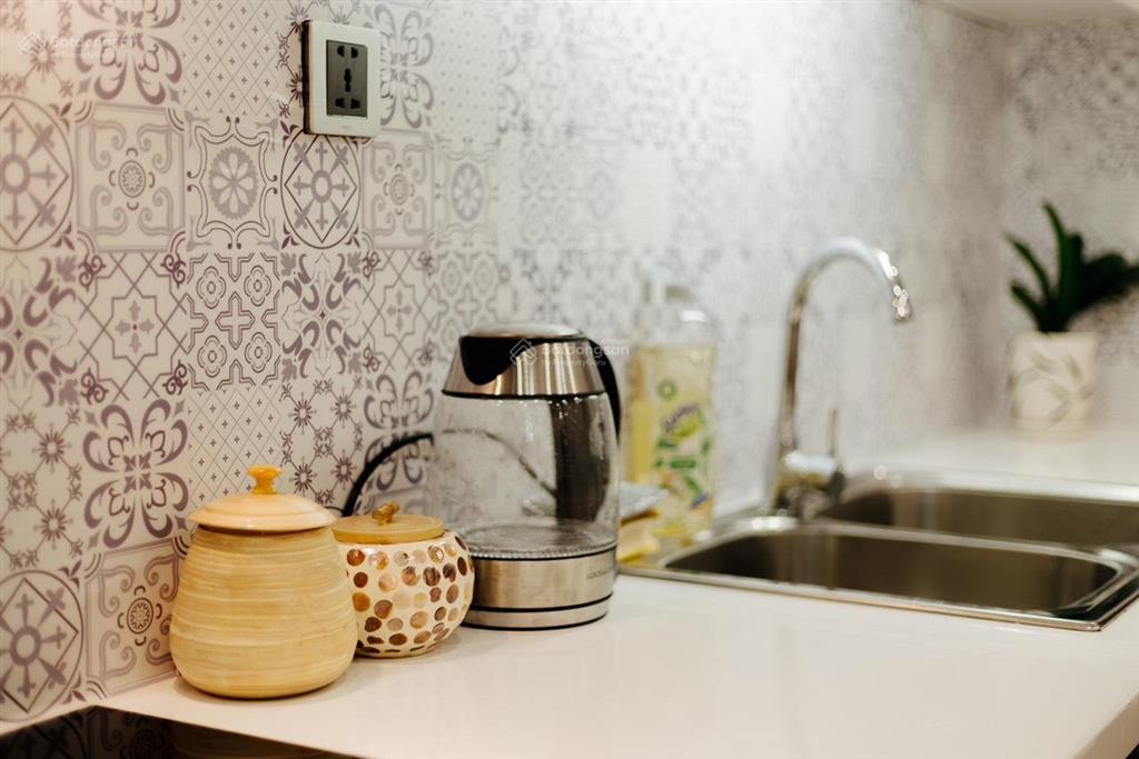 Cho thuê căn hộ 2pn+ 2 vs. full nội thất chỉ việc xách vali vào ở luôn