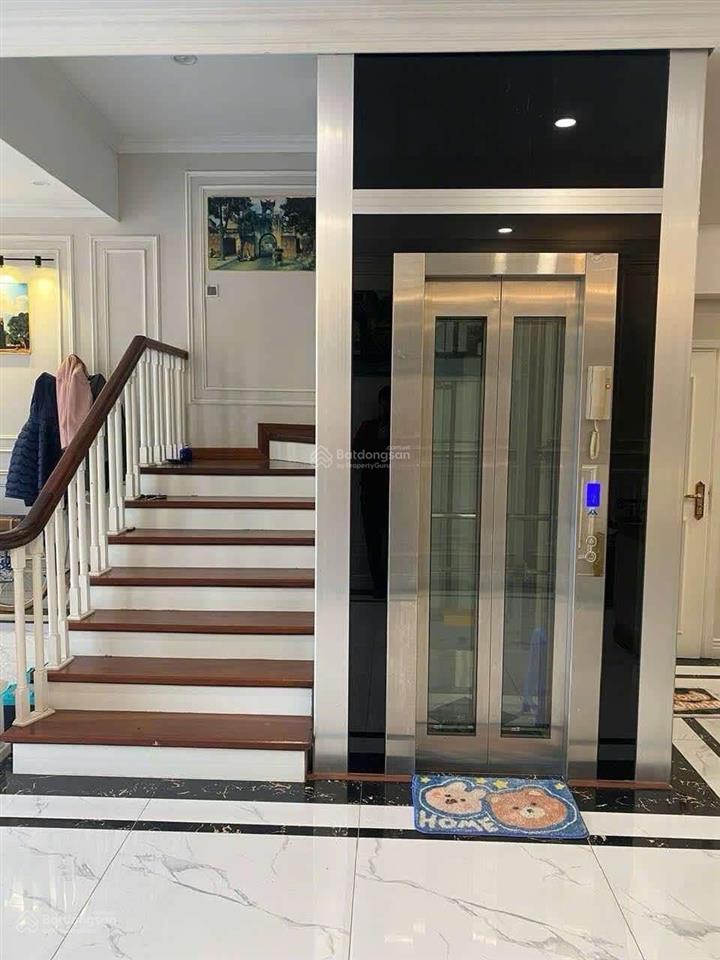 Chính chủ cần tiền bán gấp căn ngọc trai mặt đường 52m, ngay ngã tư hoàn thiện thang máy chỉ 20 tỷ