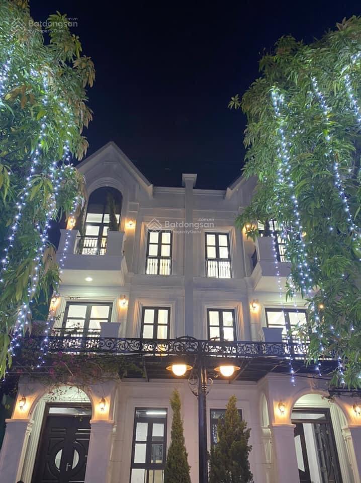 Chính chủ không qua tg  cho thuê cặp shophouse thông sàn 5 tầng  thang máy vị trí đẹp giá cực rẻ