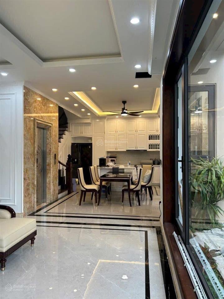 Cần cho thuê gấp biệt thự song lập vào ở & kinh doanh ngay giá chỉ 28 tr (miễn tg)