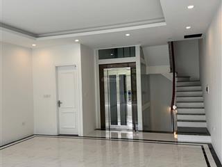 Bán gấp liền kề/shophouse ngọc trai 06, hoàn thiện 5 tầng thang máy, sẵn dòng tiền chỉ 20,5 tỷ