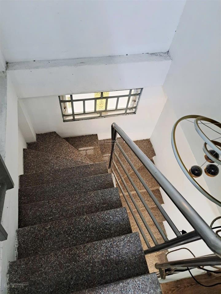 Bán nhà 3 tầng mới lương thế vinh 2pn, 3wc giá tốt 3,7 tỷ, 47m2. giá hợp lý thị trường