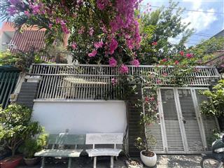 Biệt thự ven sông hbc  160m2 (8x20)  4 tầng btct  12pn  vừa ở vừa cho thuê  có lối đi riêng