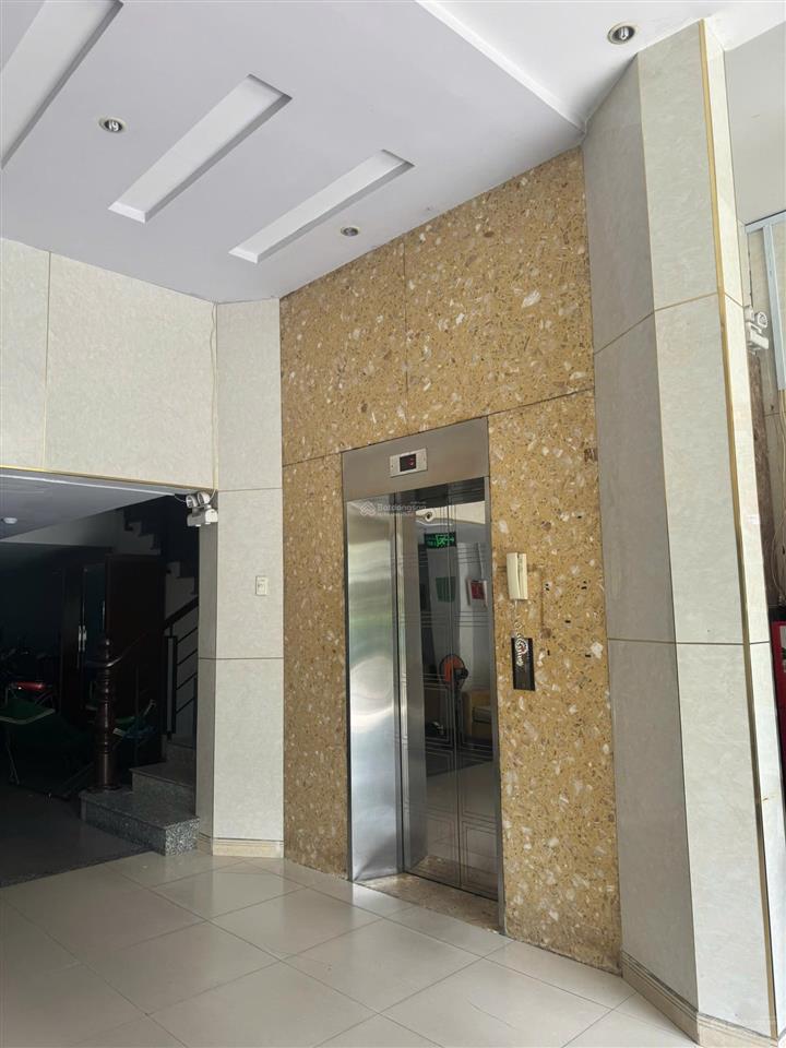 Nhà nghỉ ngay trung tâm biên hòa, 150m, 6 tầng, thang máy, 19 phòng, dòng tiền ~100tr/th