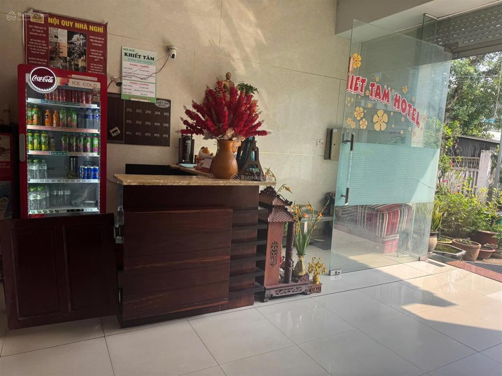 Nhà nghỉ ngay trung tâm biên hòa, 150m, 6 tầng, thang máy, 19 phòng, dòng tiền ~100tr/th