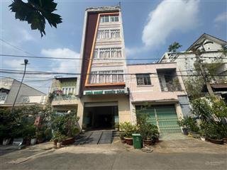 Nhà nghỉ ngay trung tâm biên hòa, 150m, 6 tầng, thang máy, 19 phòng, dòng tiền ~100tr/th