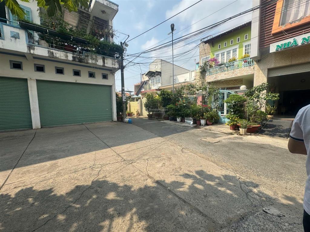 Nhà nghỉ ngay trung tâm biên hòa, 150m, 6 tầng, thang máy, 19 phòng, dòng tiền ~100tr/th